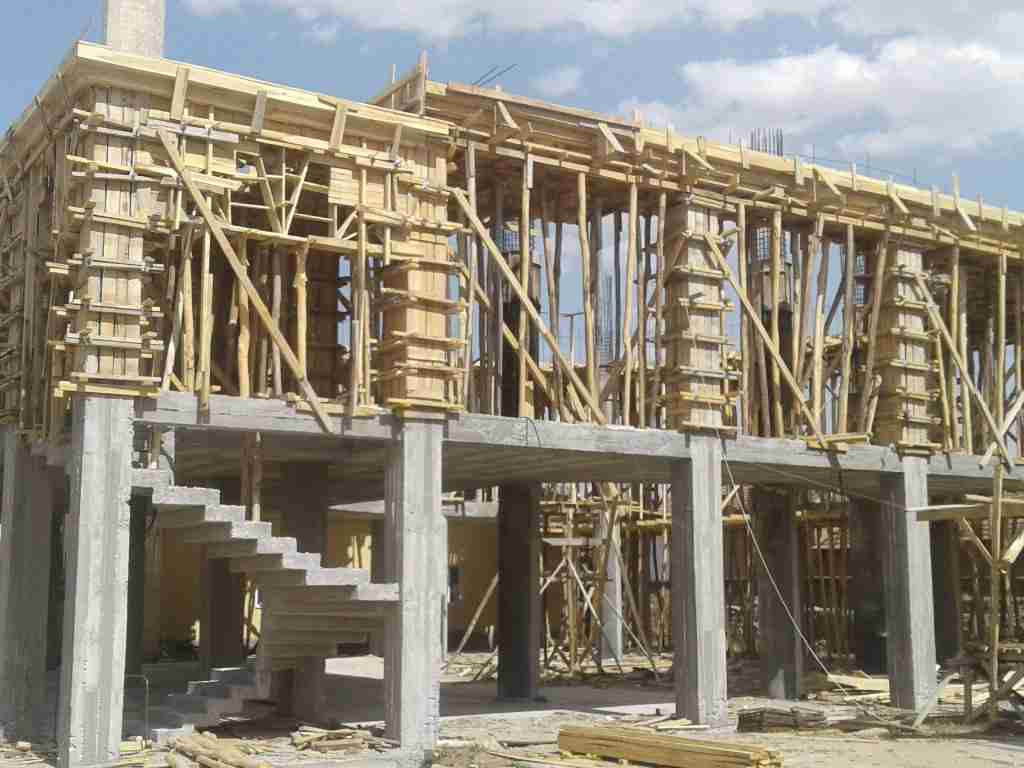 Karahallı İnşaat Kalıpçısı